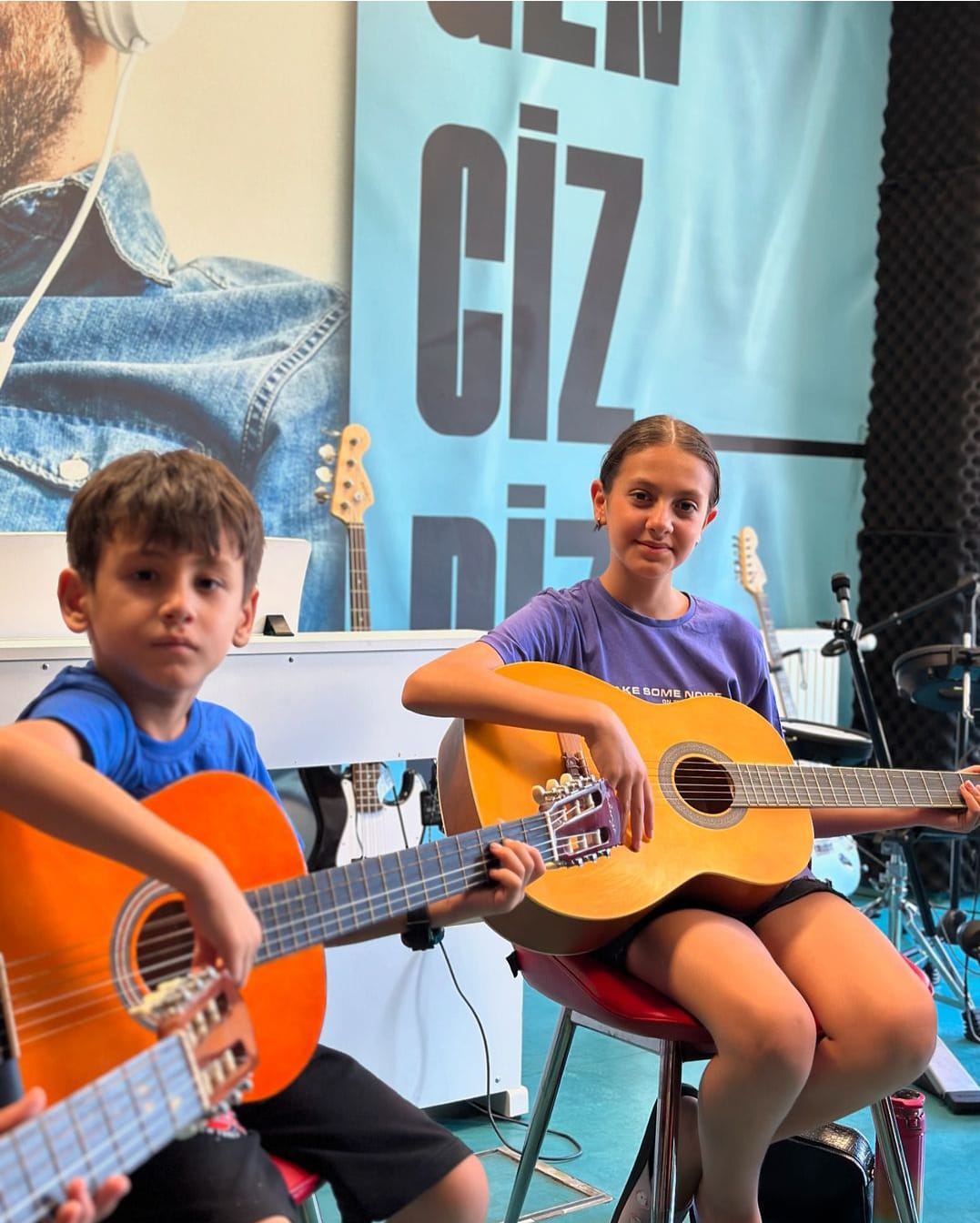 Manisa’da gençlik merkezleri dijitalleşiyor: Artık bir QR kadar yakın!