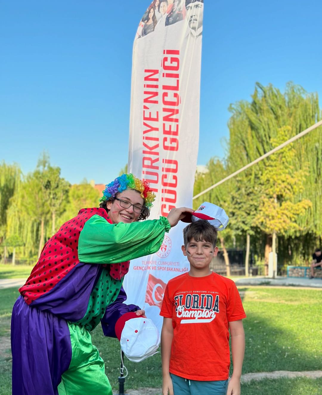 Manisa’da gençlik merkezleri dijitalleşiyor: Artık bir QR kadar yakın!