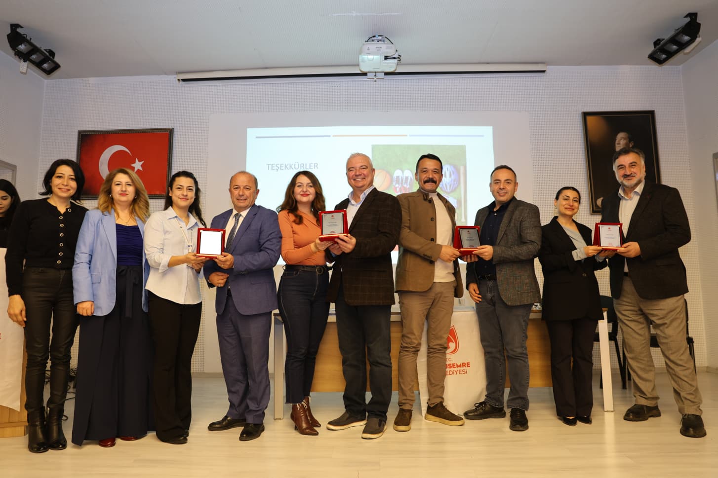 Manisa’da “temiz nefes sağlıklı gelecek” paneli yoğun ilgi gördü