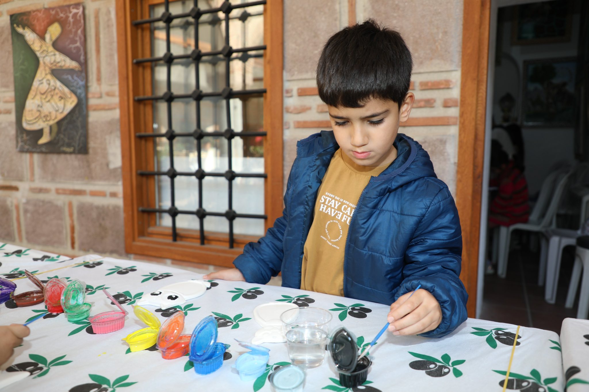 Manisa’da renkli ara tatil: Çocuklar boyama şenliğinde buluştu!