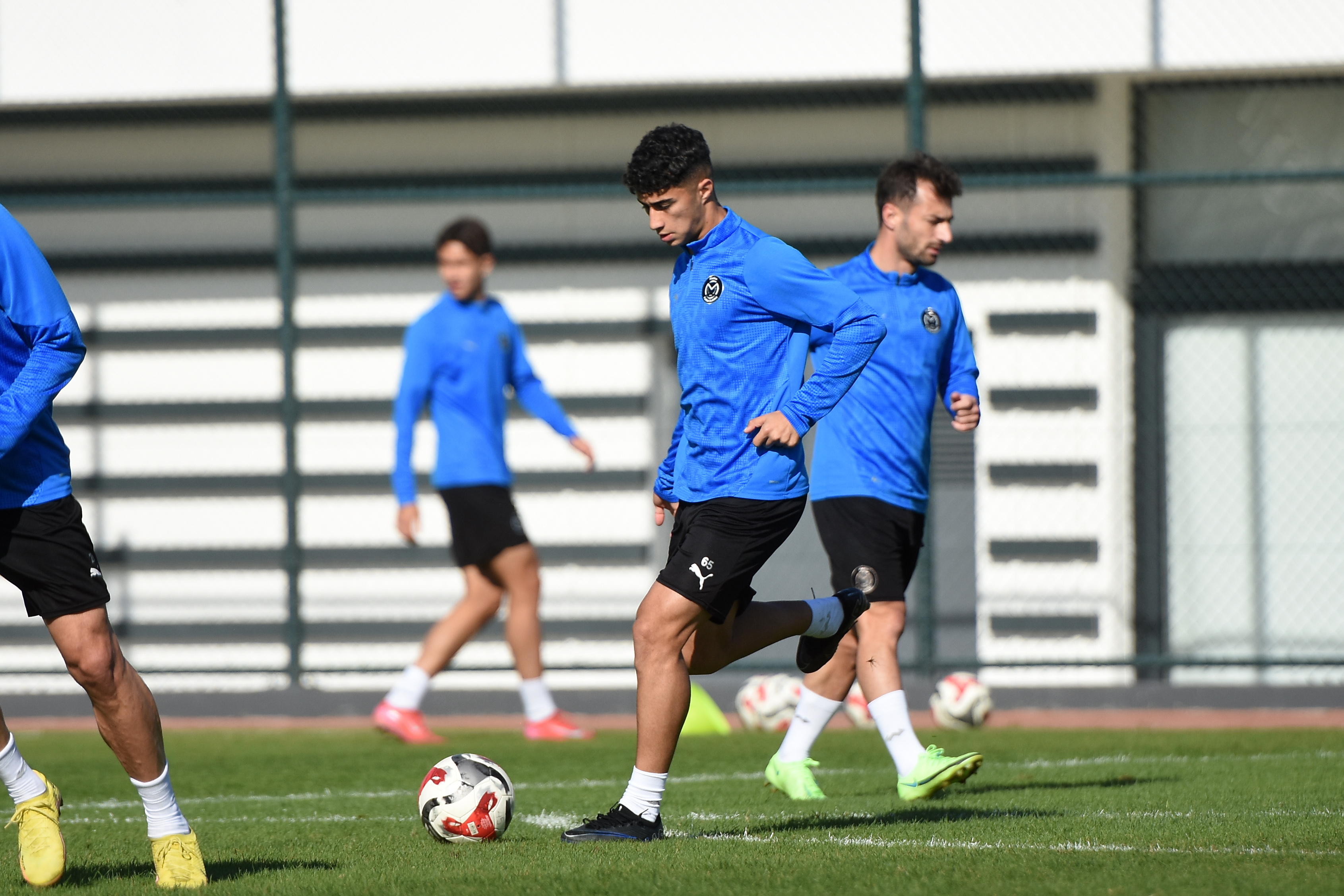 Manisa FK’dan büyük galibiyet sonrası ilk antrenman