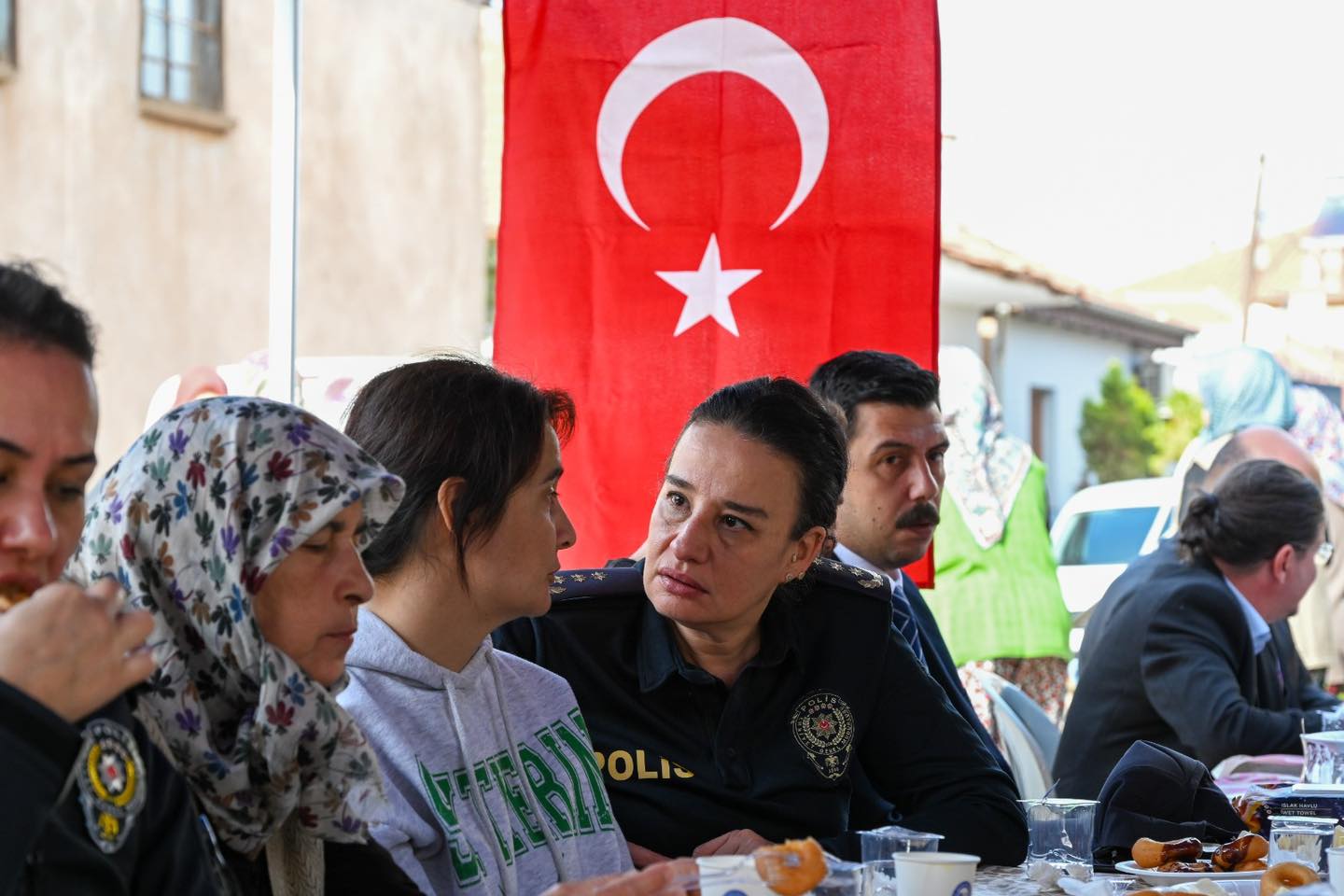 Manisa şehidini unutmadı: Şehit Polis Memuru Ali Barut için lokma hayrı