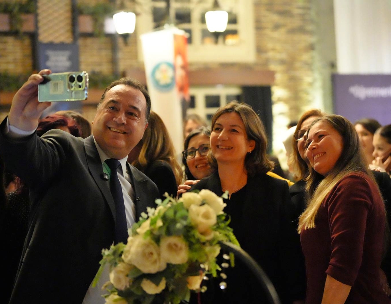 Manisa’da öğretmenlere ikinci müjde: Maaşlar yükseliyor!