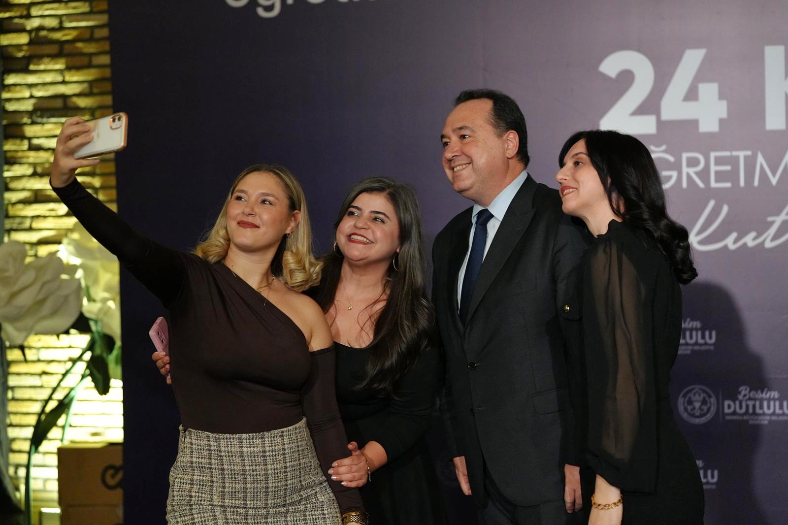 Manisa’da öğretmenlere ikinci müjde: Maaşlar yükseliyor!