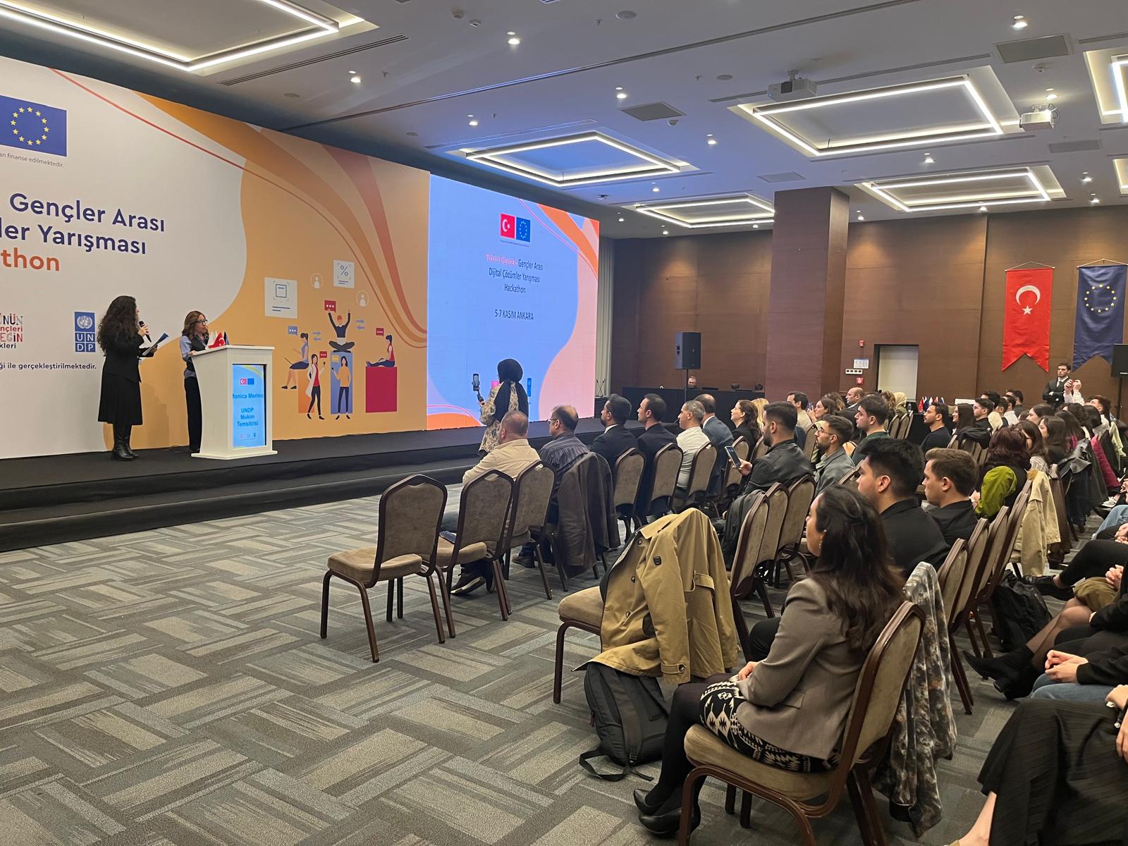 Manisalı genç Ceylin Çaltepe Türkiye Birincisi oldu!