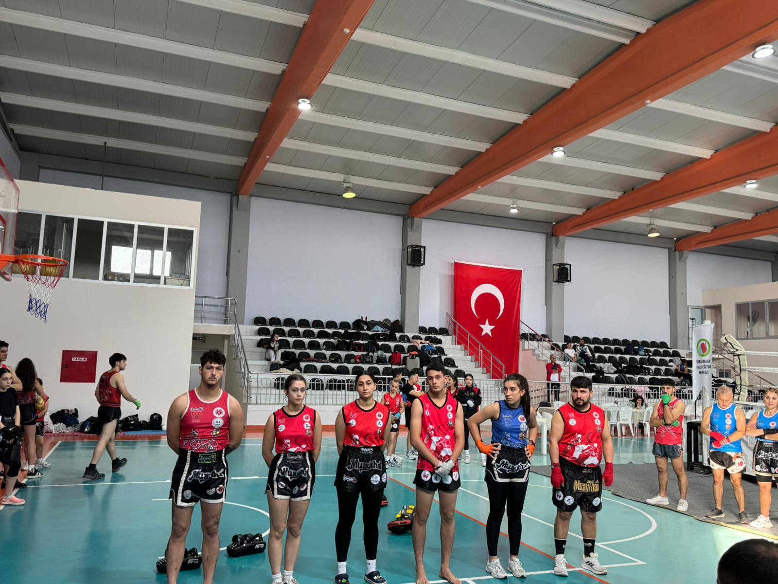 Muaythai’nin Ustaları Manisa'da Ter Döktü