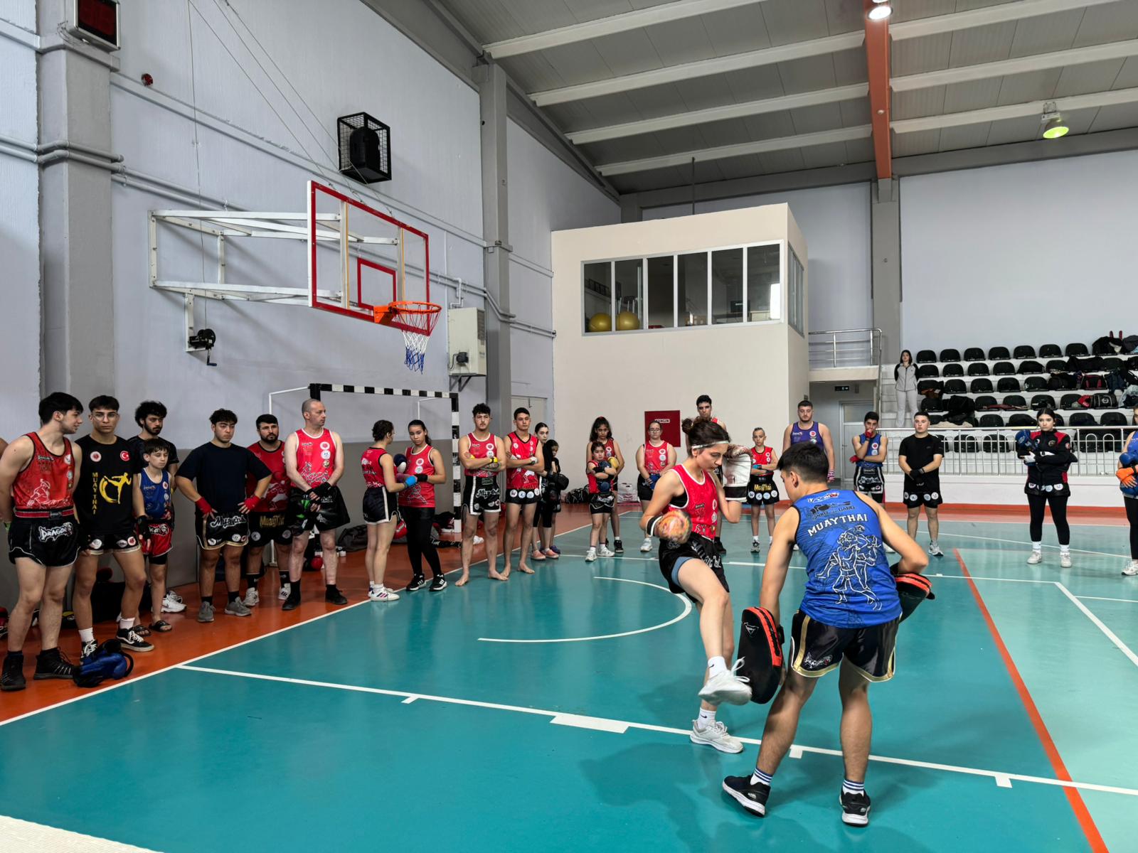 Muaythai’nin Ustaları Manisa'da Ter Döktü