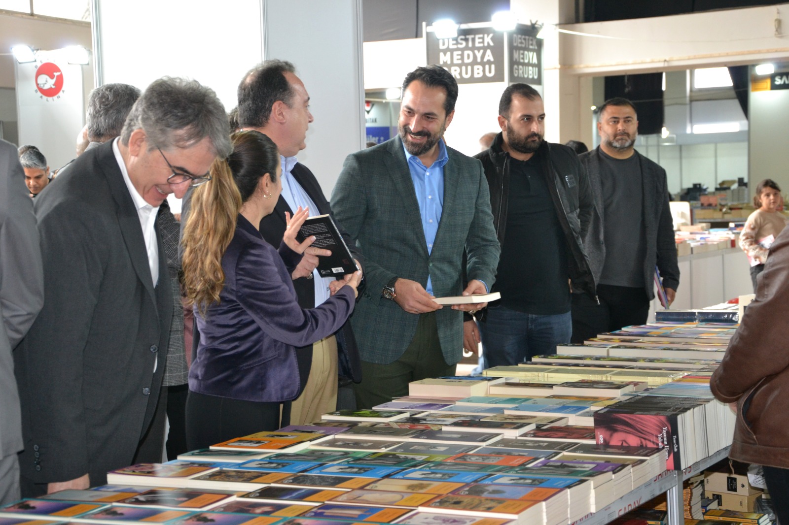 Manisa’da 8. Kitap Fuarı coşkusu: Resmi açılış töreni gerçekleşti