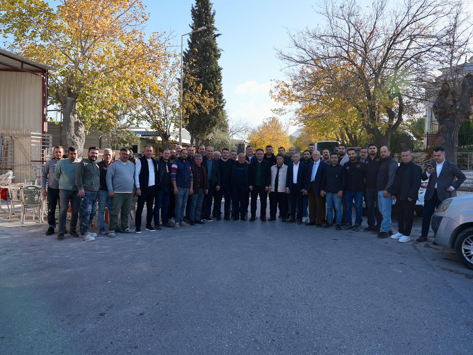 Murat Baybatur, Manisa Küçük Sanayi Sitesi esnafıyla buluştu