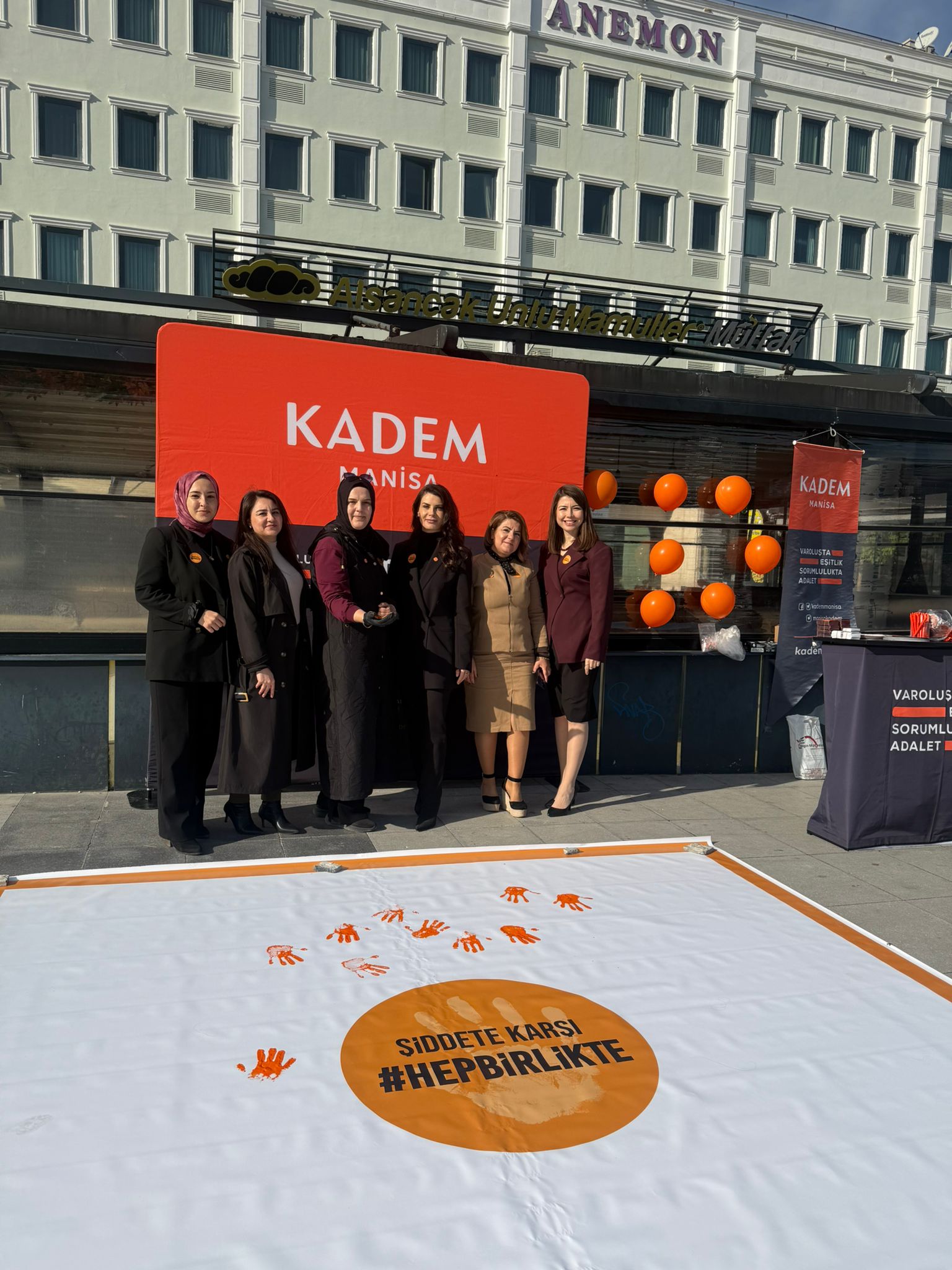 KADEM Manisa’dan “Şiddete Karşı Hep Birlikte” Kampanyası