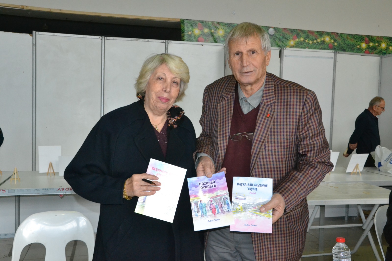 Manisa’nın emekli sınıf öğretmeni okurlarıyla buluştu