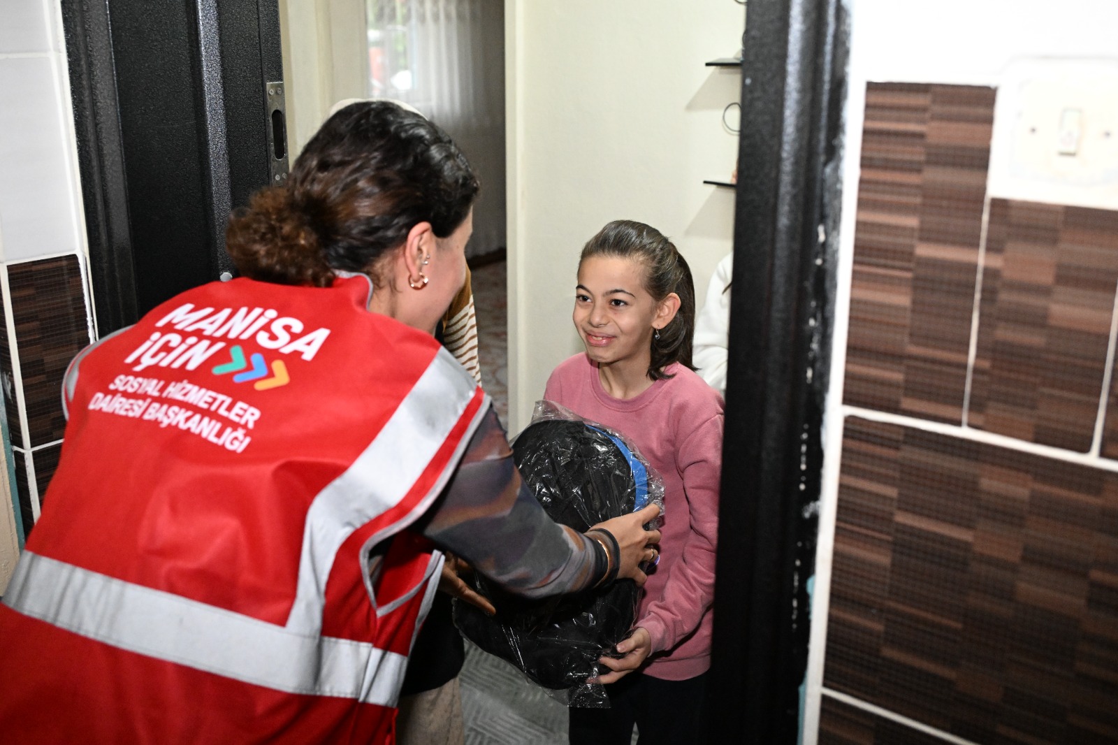 Manisa’da 15 bin öğrenciye eğitim desteği: “Geleceğe en büyük yatırım”