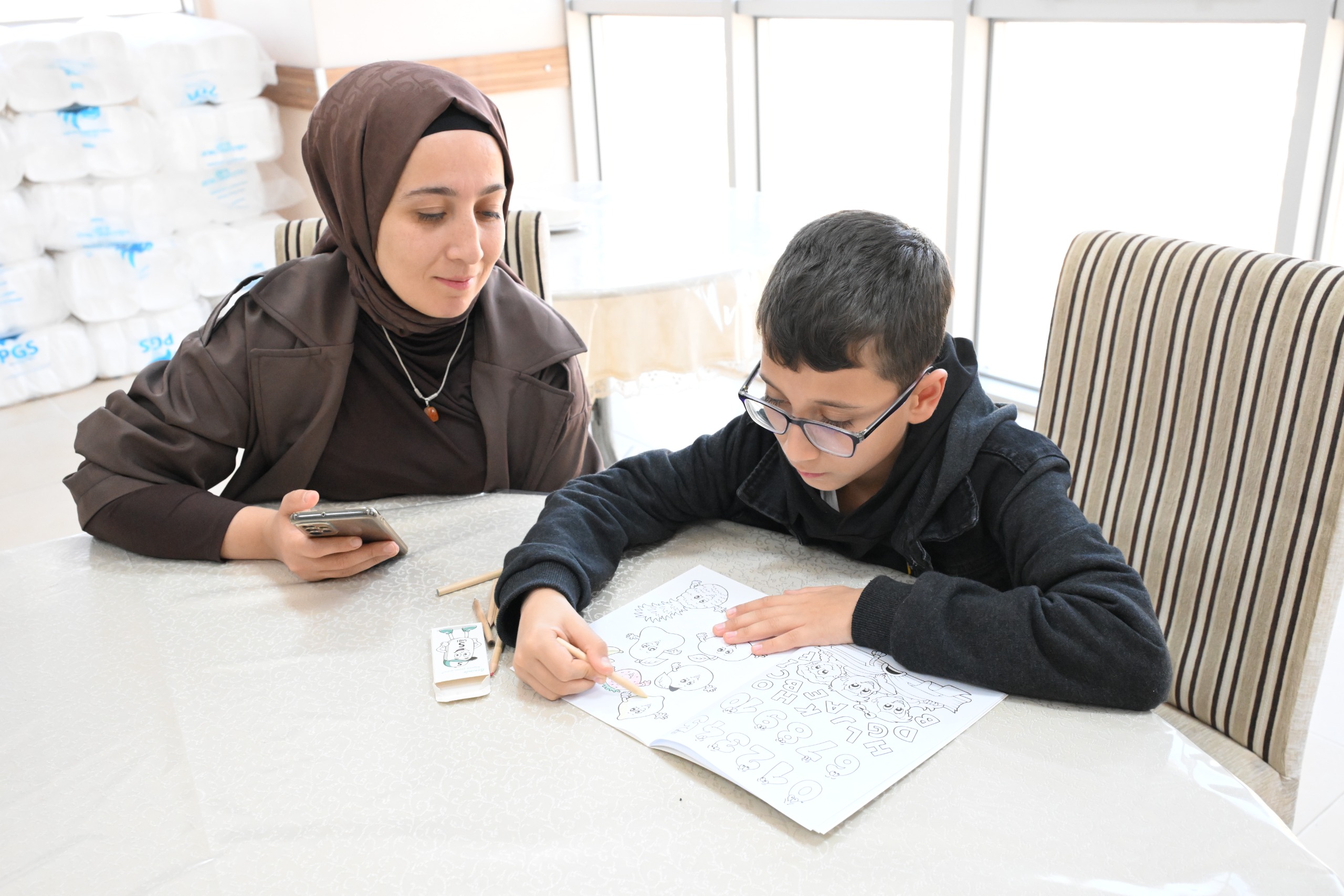 Manisa Büyükşehir Belediyesi Mavilere Boyandı
