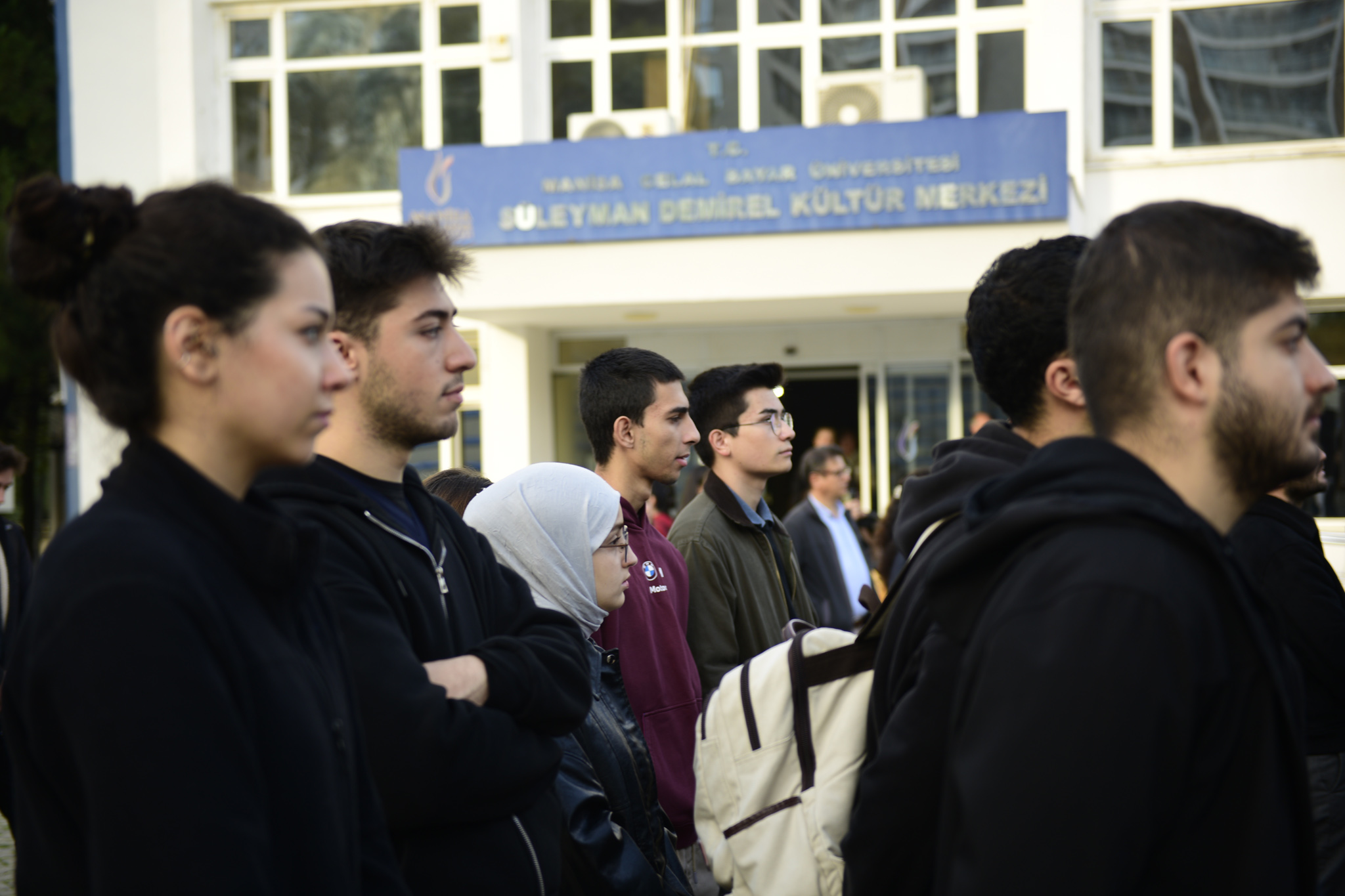 MCBÜ’de Atatürk’e Büyük Vefa Anma Töreni Doldu Taştı!