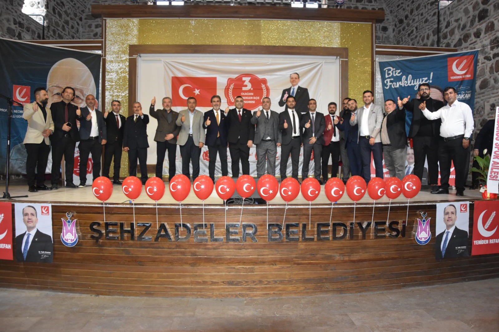 Yeniden Refah Şehzadeler’de Coşkulu Kongre