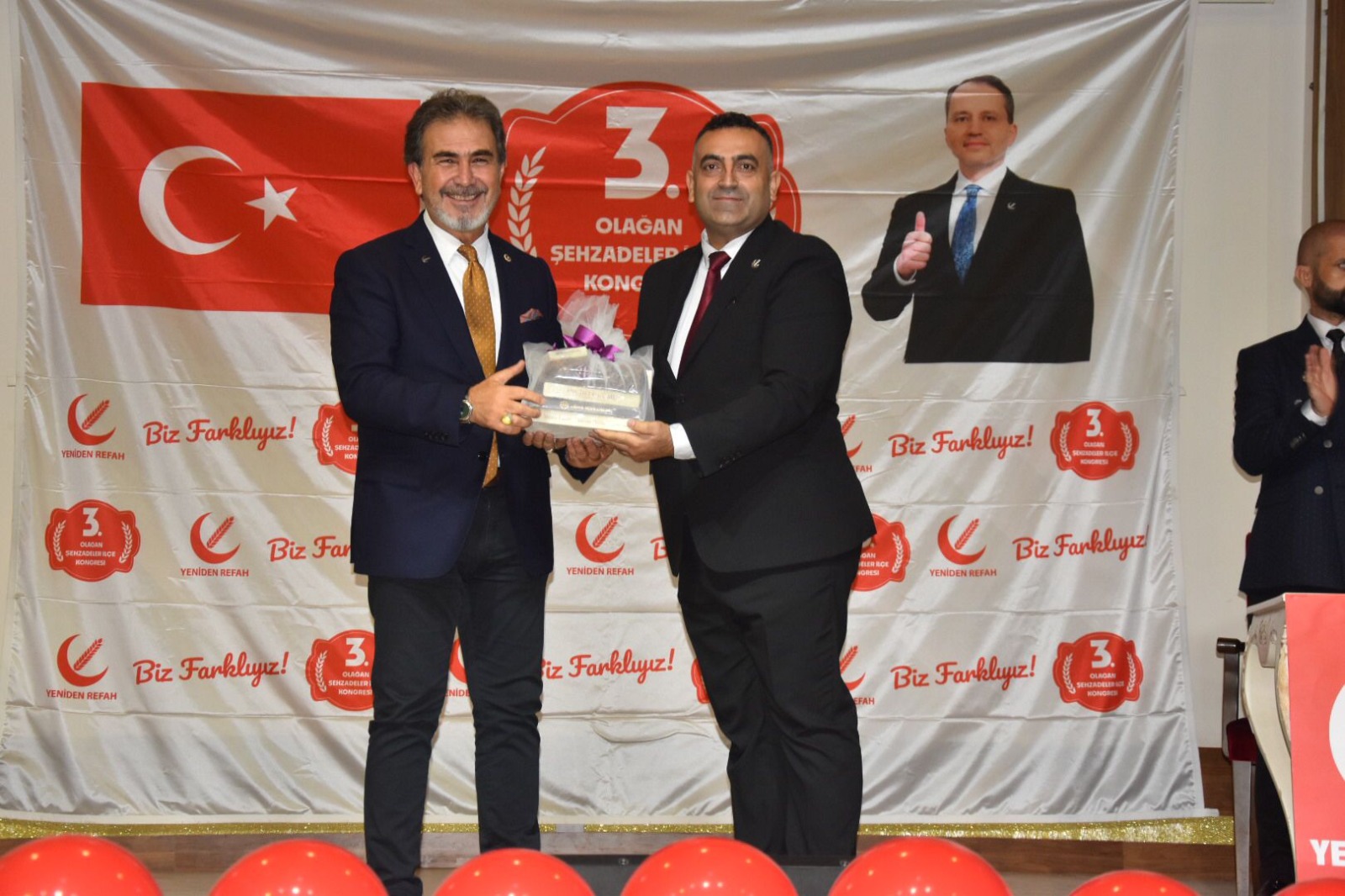 Yeniden Refah Şehzadeler’de Coşkulu Kongre