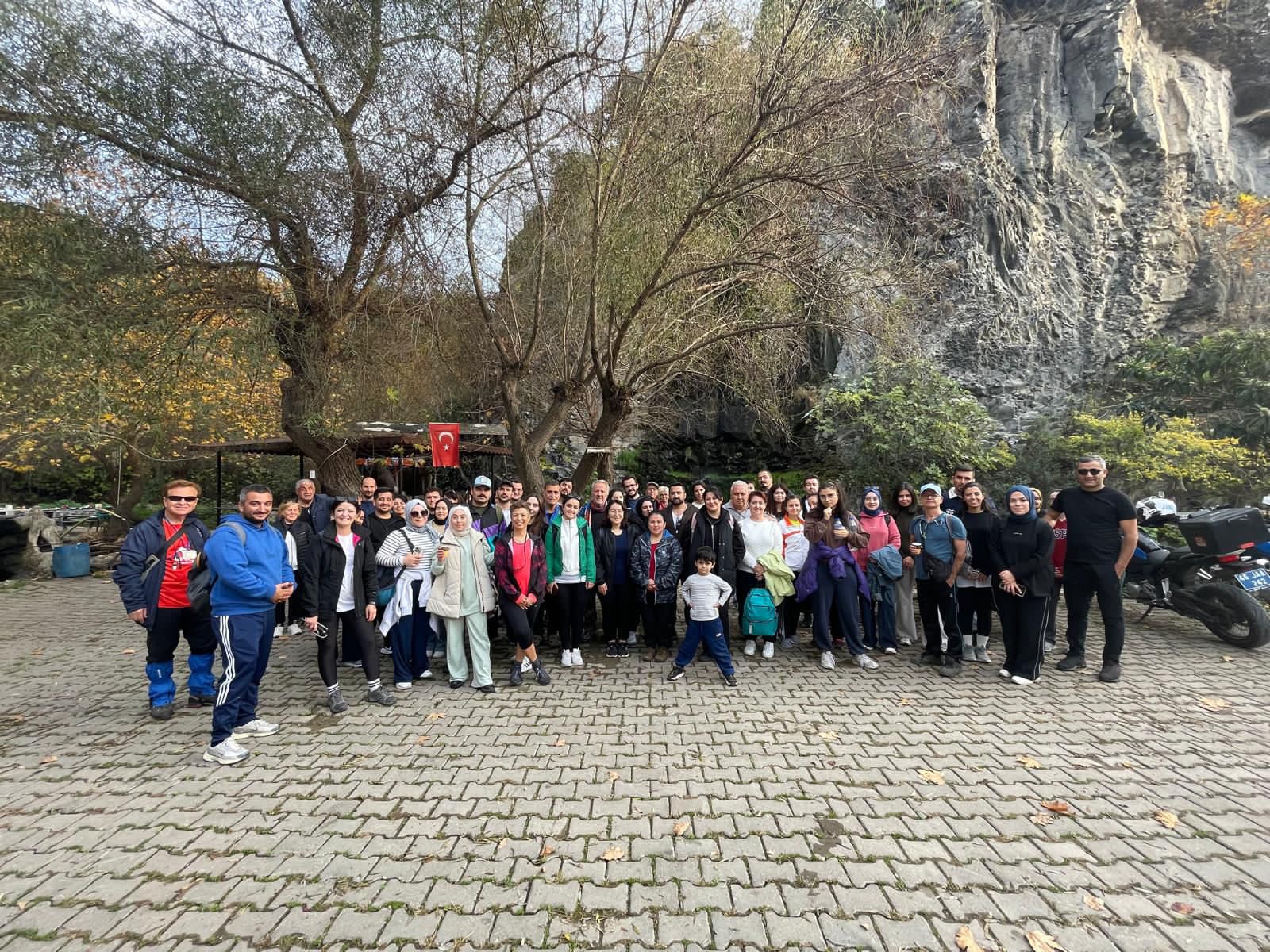 Manisa Barosu’ndan doğa yürüyüşü etkinliği