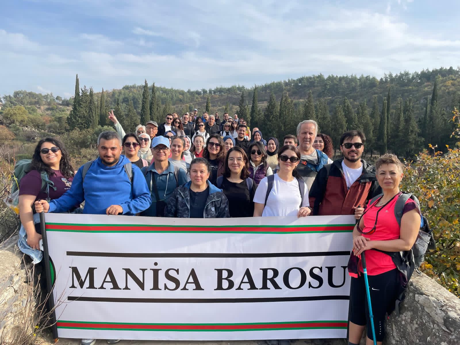 Manisa Barosu’ndan doğa yürüyüşü etkinliği