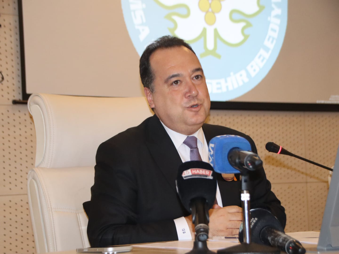 Manisa Büyükşehir Belediyesi Meclisi’nde önemli görüşmeler