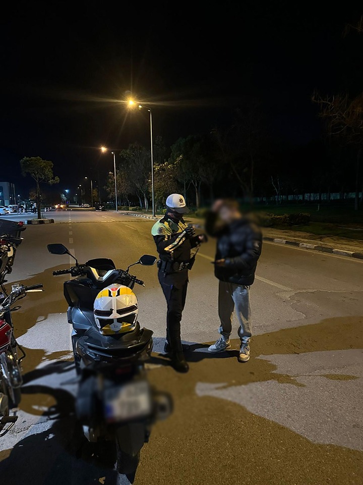 Manisa Emniyetinden Motosiklet Denetimi: 716 Sürücüye Ceza Yağdı