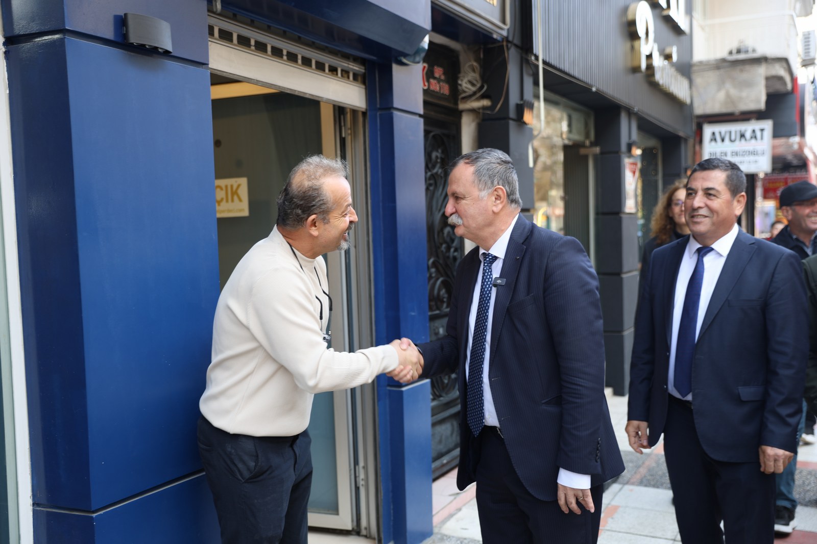 Başkan Balaban Aynı Ali Mahallesi’nde esnafla buluştu: “Hizmet sahada üretilir”