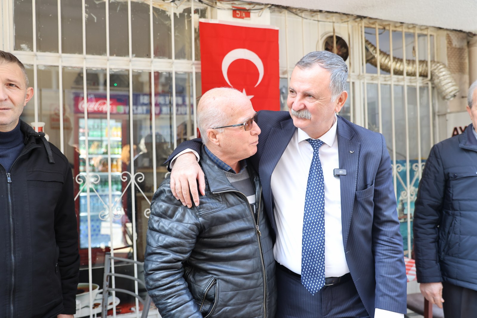 Başkan Balaban Ayni Ali Mahallesi’nde esnafla buluştu: “Hizmet sahada üretilir”