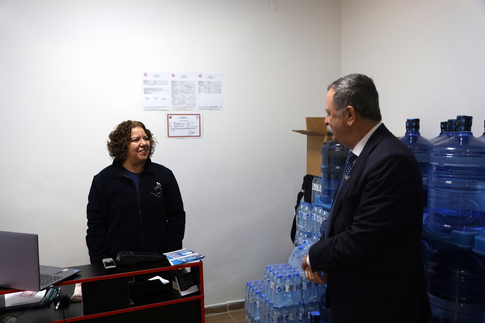 Başkan Balaban Aynı Ali Mahallesi’nde esnafla buluştu: “Hizmet sahada üretilir”