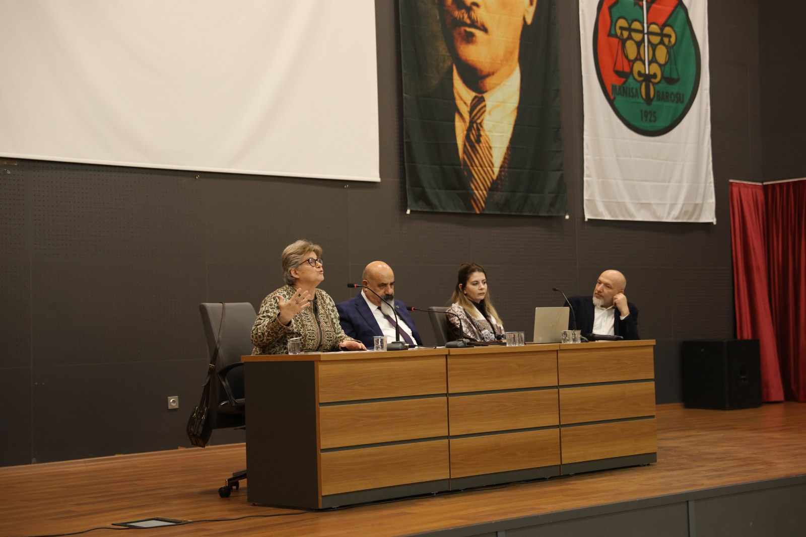 Yunusemre’de “Yapay Zeka” buluşması