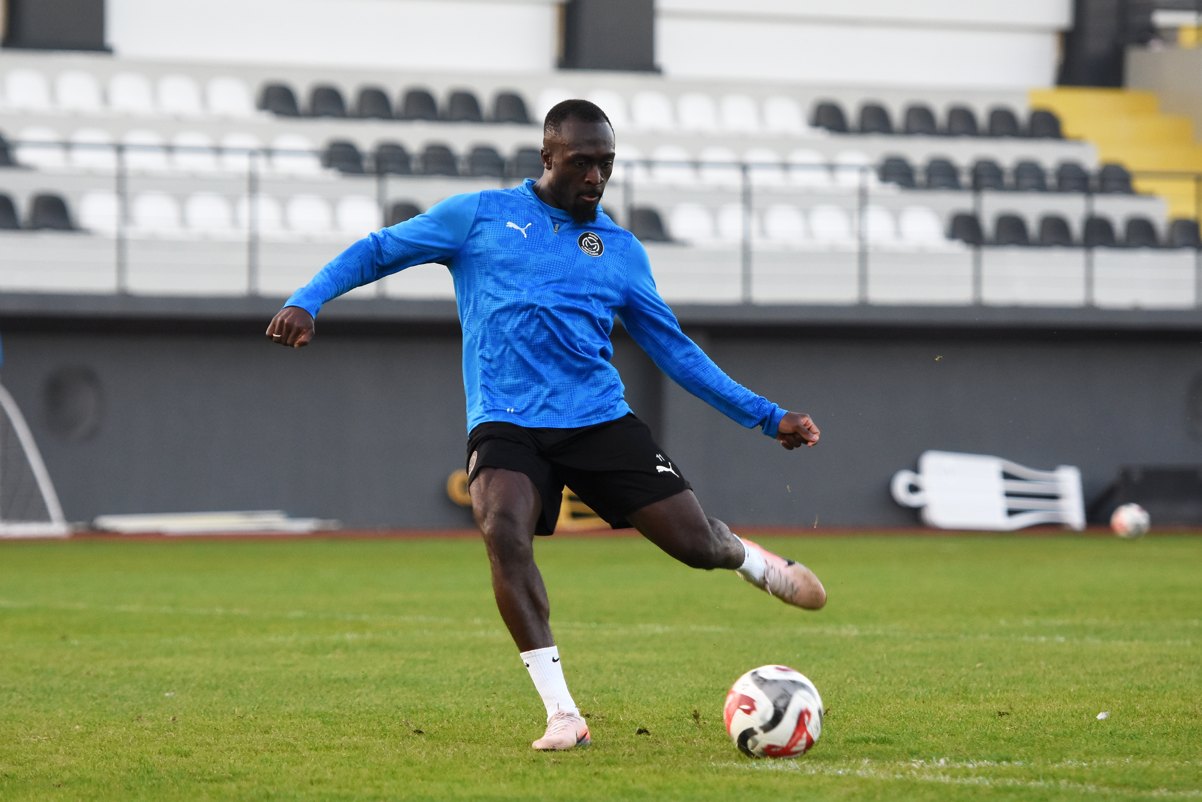 Manisa FK yeni mücadelenin hazırlıklarına başladı