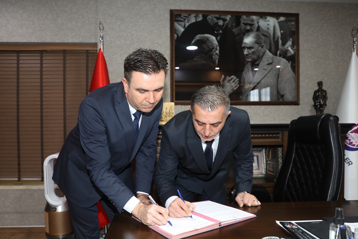 Şehzadeler Belediyesi’nde Yeni Yıla Çifte Sevinç