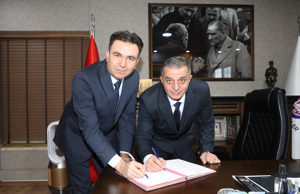 Şehzadeler Belediyesi’nde Yeni Yıla Çifte Sevinç