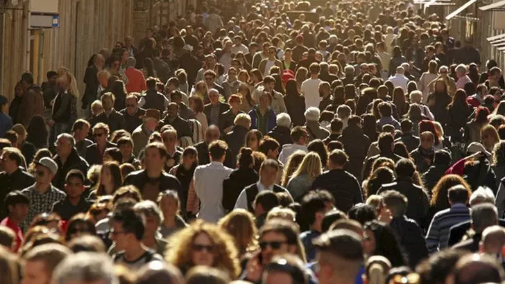 Yılın son seçim anketinin sonuçları açıklandı AK Parti ve CHP arasında nefes kesen rekabet