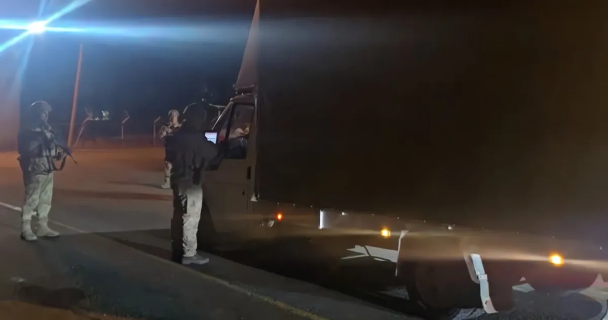 6940E6Fb69A24573 W1200Xh632-3