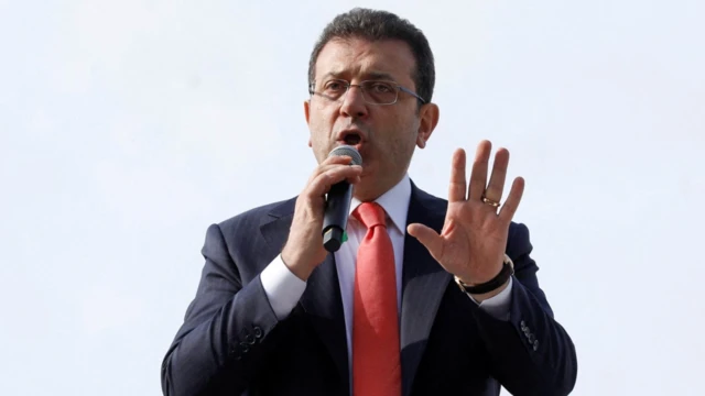 Ekrem İmamoğlu’nun diploma davasında erteleme