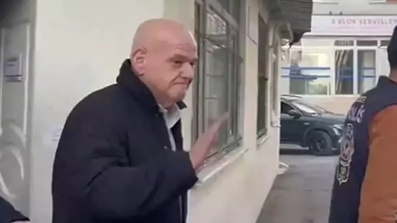 Ahmet Çakar yeniden hastaneye kaldırıldı!