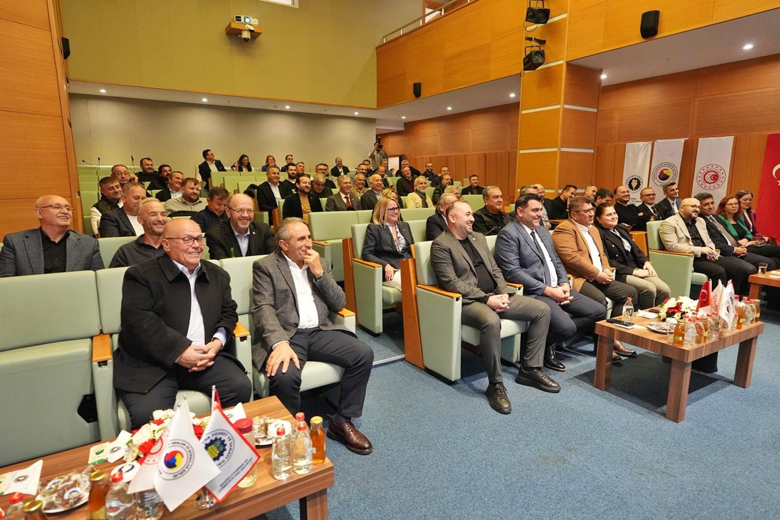 Başkan Dutlulu iş dünyasıyla buluştu: “Manisa’nın geleceğini ortak akılla şekillendiriyoruz”