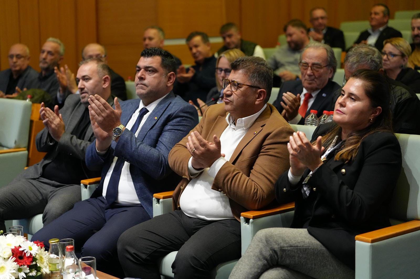 Başkan Dutlulu iş dünyasıyla buluştu: “Manisa’nın geleceğini ortak akılla şekillendiriyoruz”