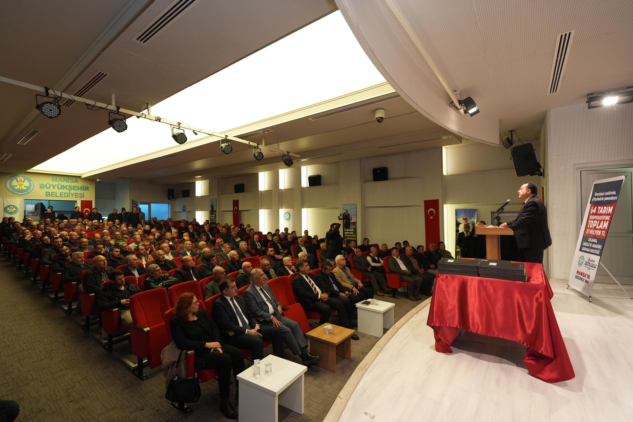 Manisa'da Kooperatifler Derin Bir Nefes Alacak: Büyükşehirden 57 Milyon Liralık Dev Destek