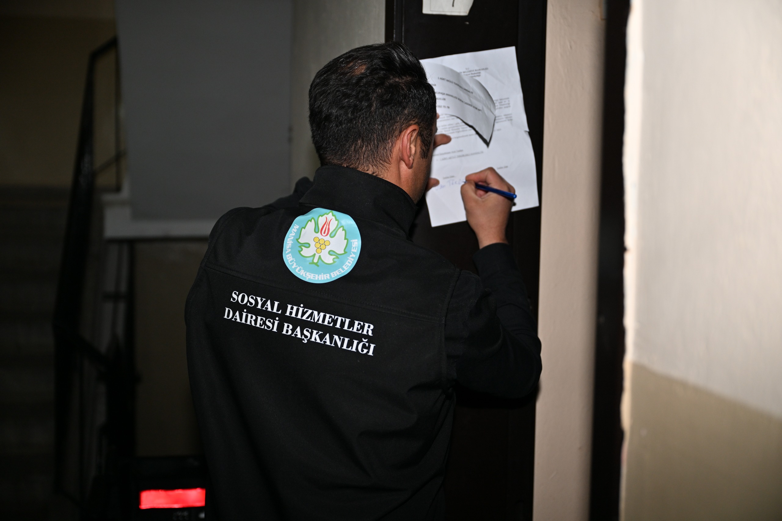 Manisa engelli vatandaşlarının yanında: Büyükşehirden medikal malzeme desteği