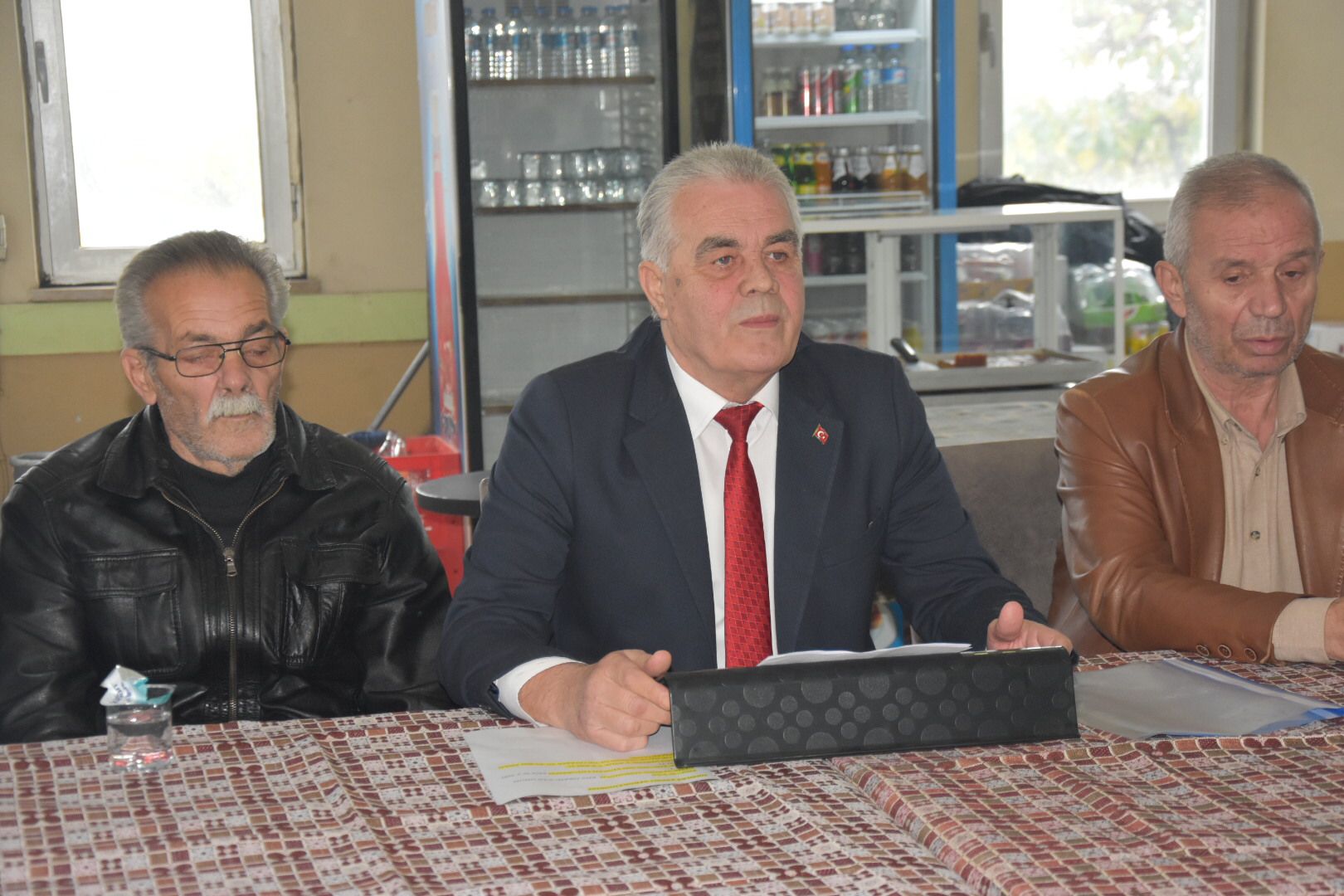 Manisa’da nakliyeciler isyan etti: “Bizi de görün!”