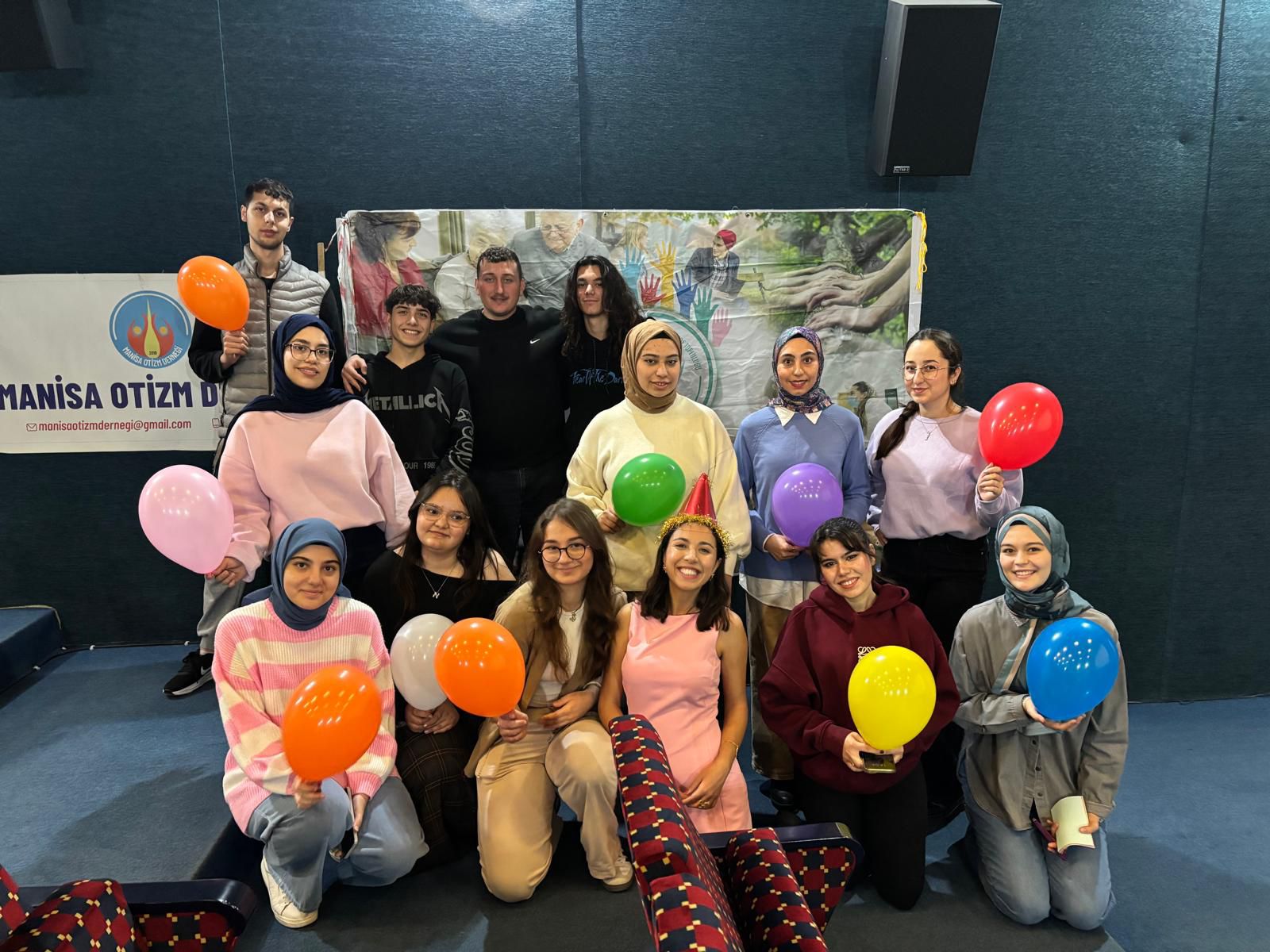 Manisa’da üniversiteliler ve otizmli çocuklar bir arada: MCBÜ’de anlamlı farkındalık etkinliği