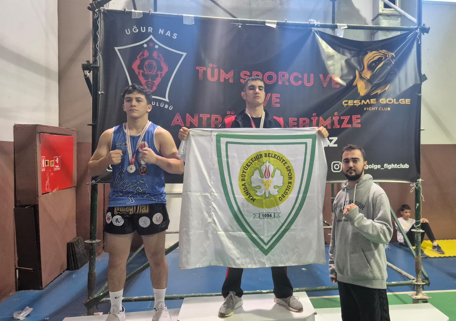 Manisa Muaythai takımı İzmir’de madalya fırtınası estirdi
