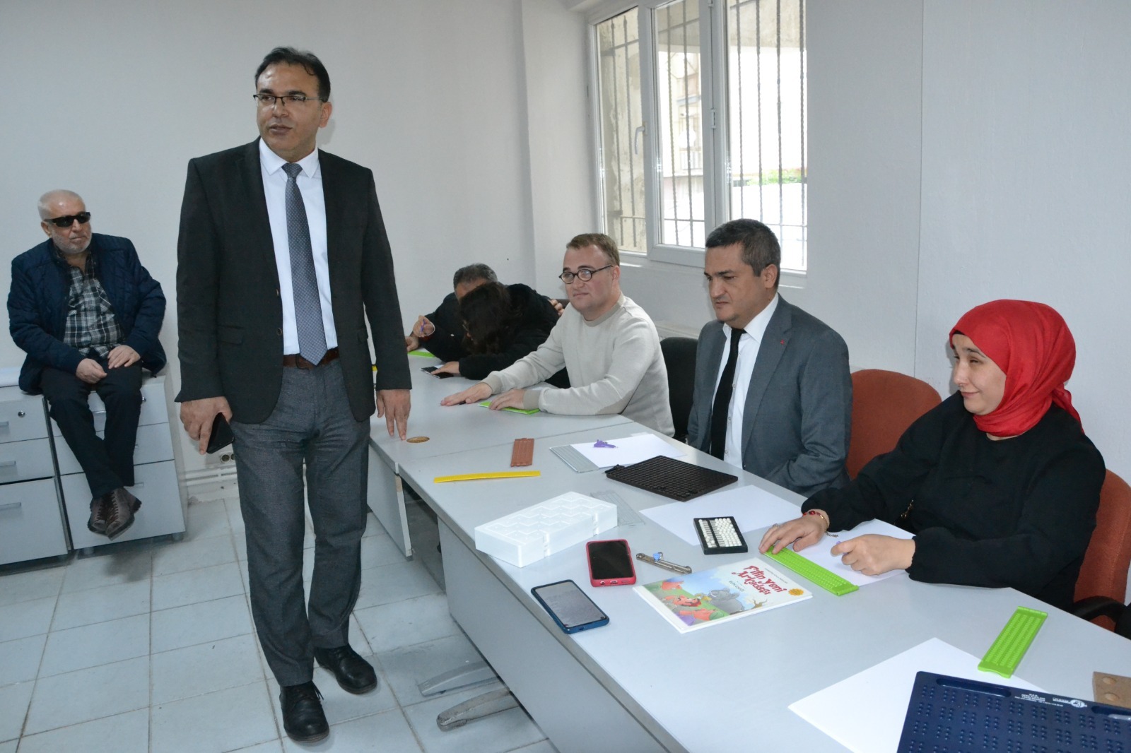 Manisa Altınokta Körler Derneği’nden anlamlı adım: Braille okuma yazma kursu başladı