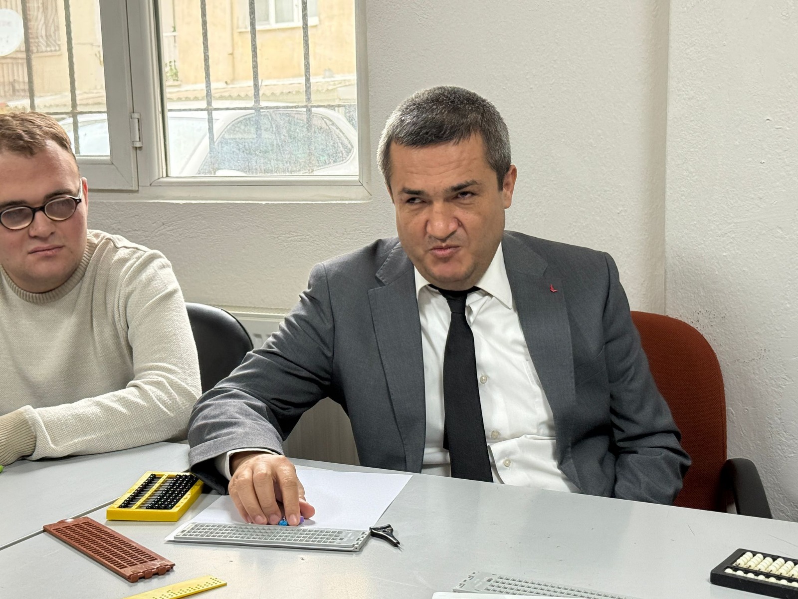 Manisa Altınokta Körler Derneği’nden anlamlı adım: Braille okuma yazma kursu başladı