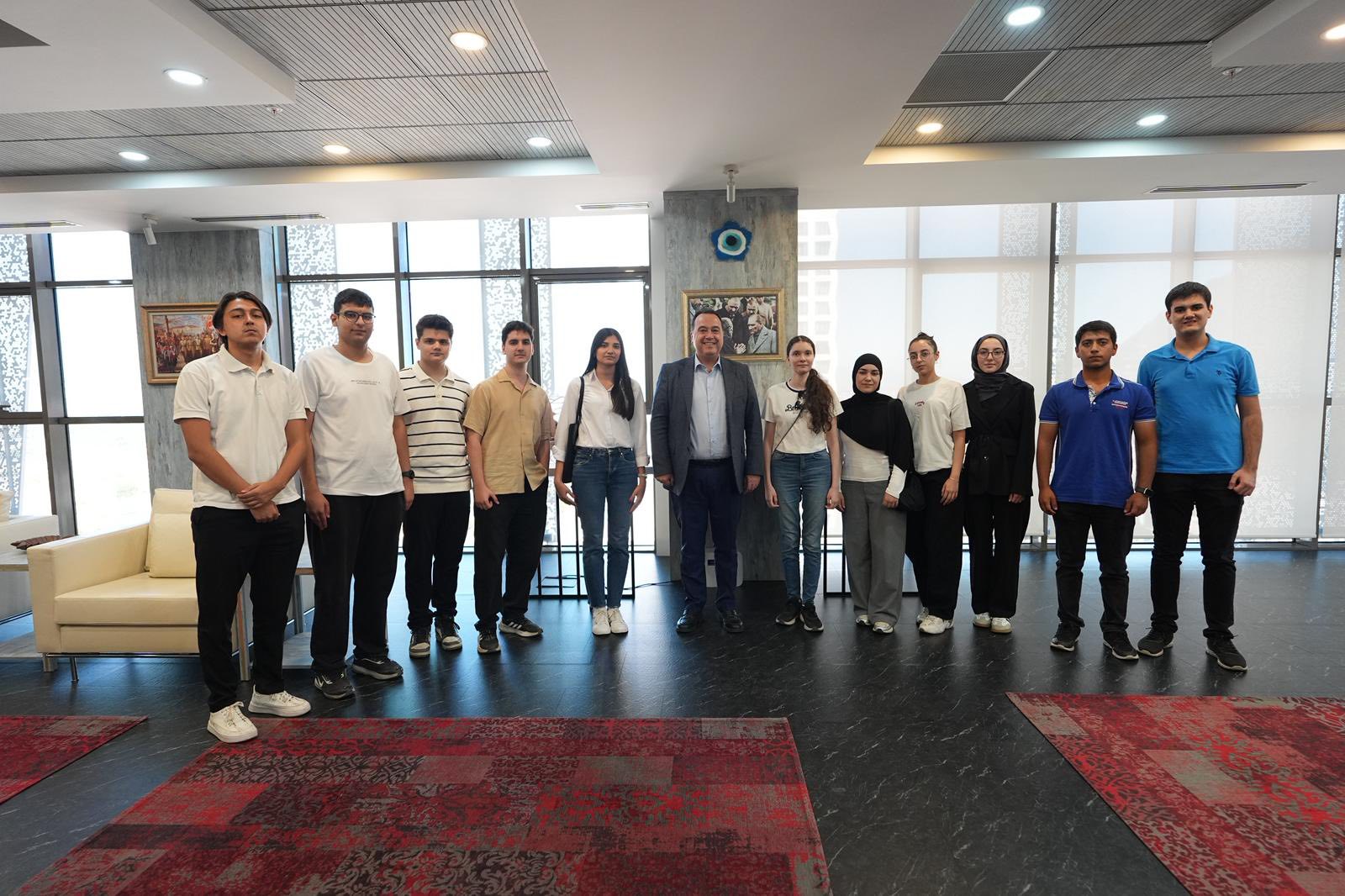 Manisa’dan öğrencilerine büyük destek: Ödemeler yarın hesaplara yatırılacak!