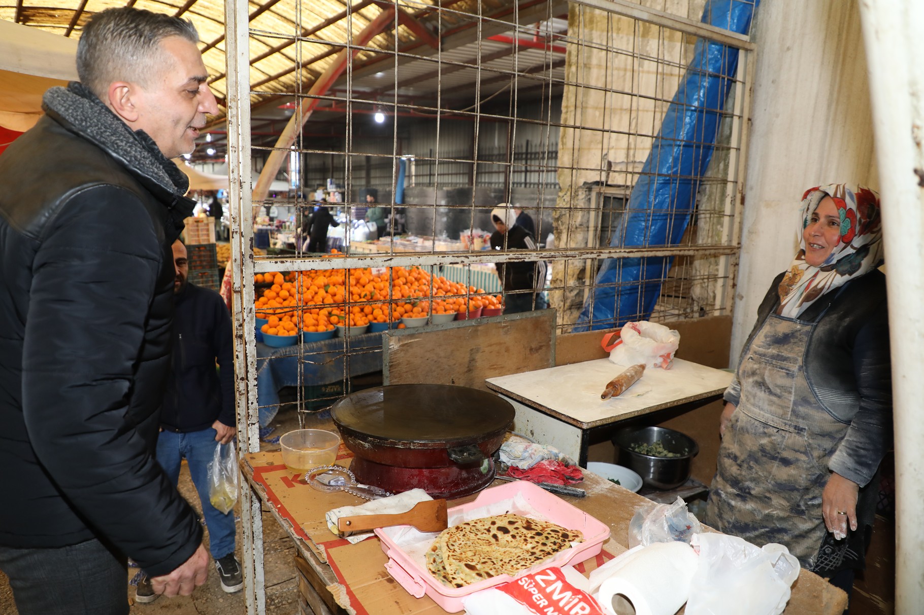 Şehzadeler Belediye Başkanı Hakan Şimşek’ten Pazar Günü Esnaf Mesaisi