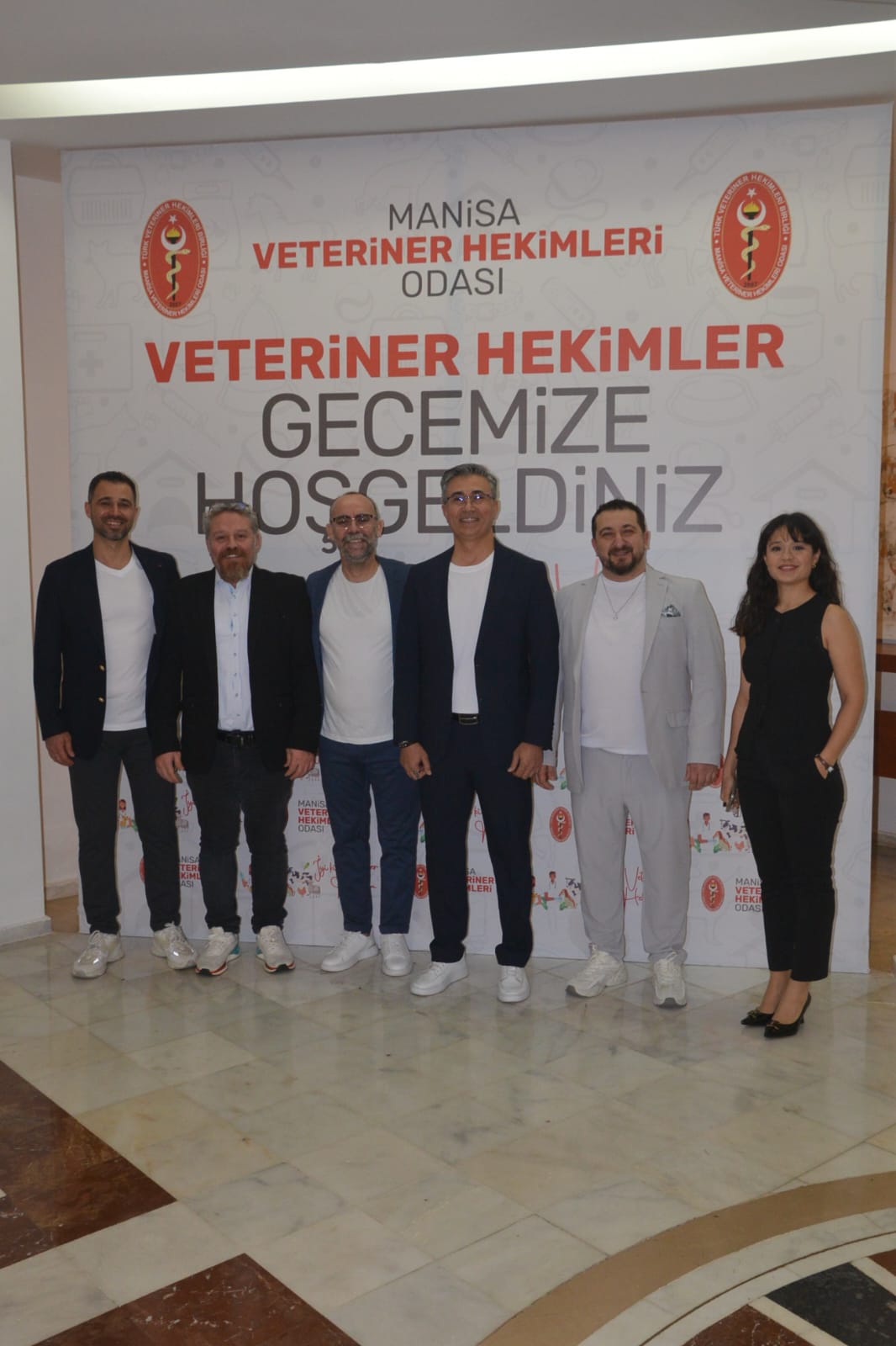 Manisa’da veteriner hekimler yıldönümlerini coşkuyla kutladı