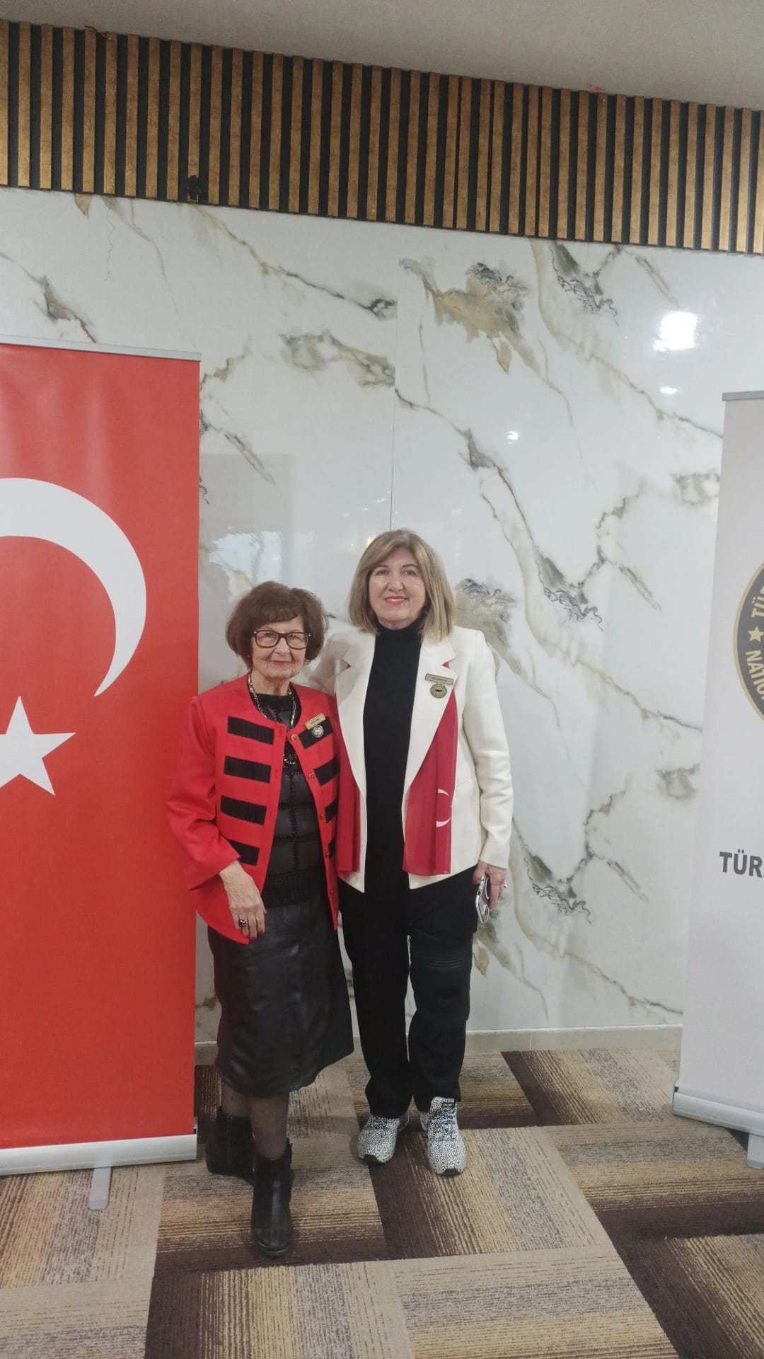 Manisa’da kadın hakları coşkusu: Seçme ve seçilme hakkının 91. yılı kutlandı