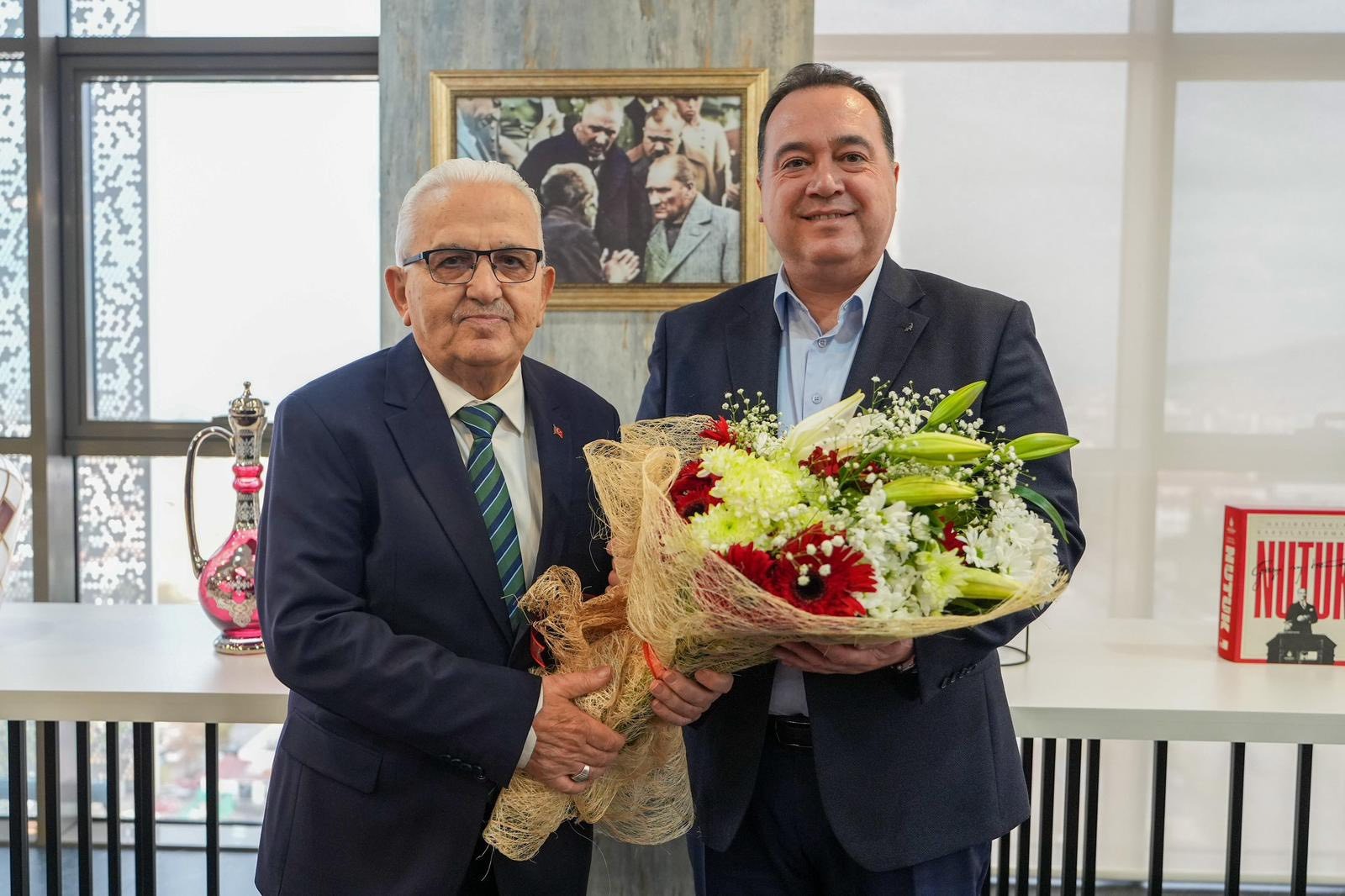 Başkan Dutlulu, MESKOB yönetimini ağırladı: “Manisa için omuz omuza çalışmaya devam edeceğiz”