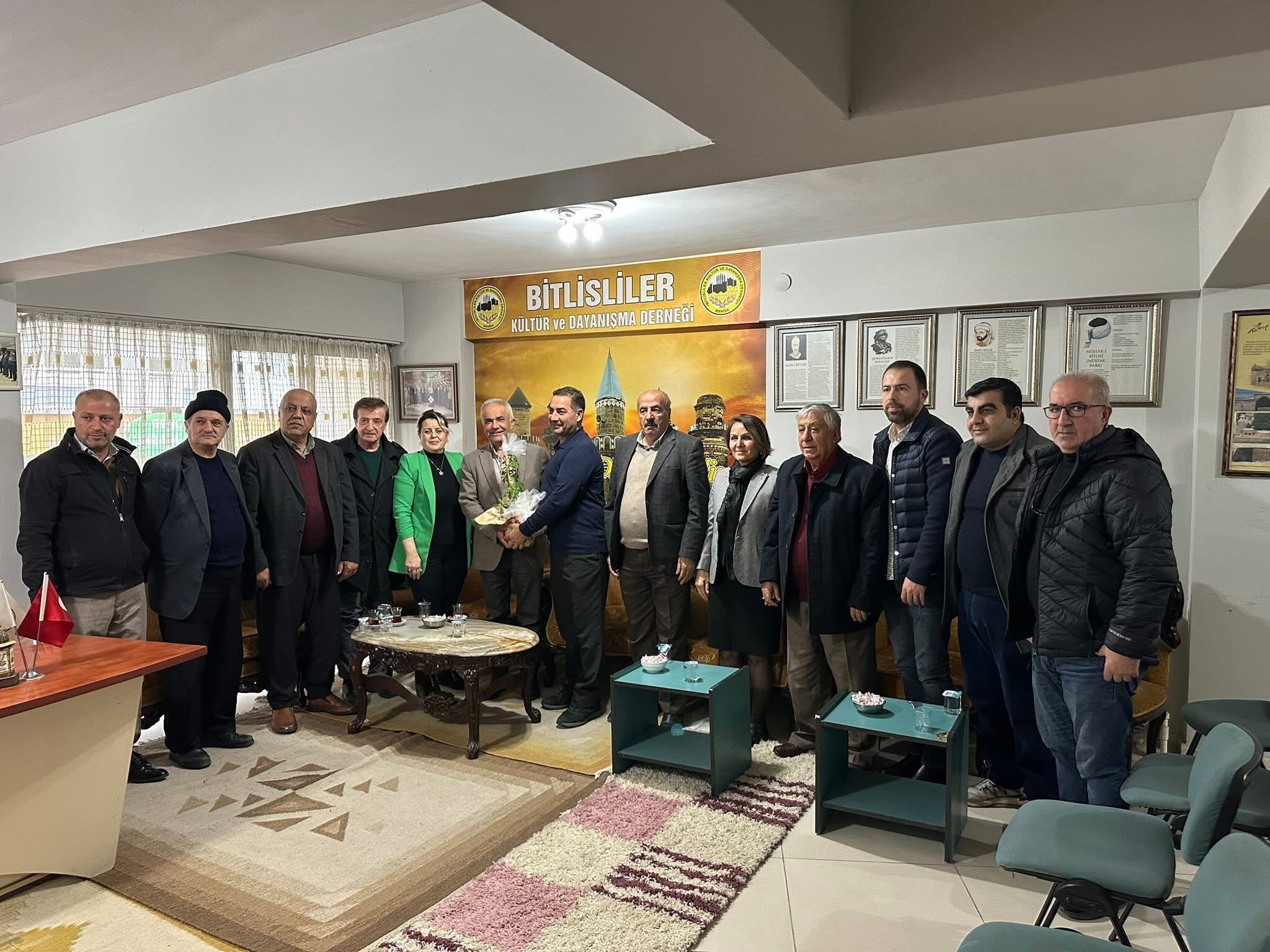 Manisa Bitlisliler Derneği’nden Kızılay’a destek mesajı